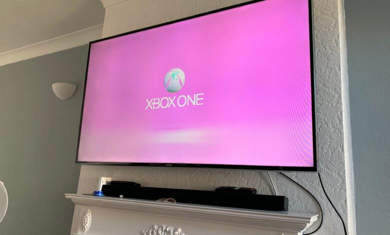 Samsung smart TV pink screen